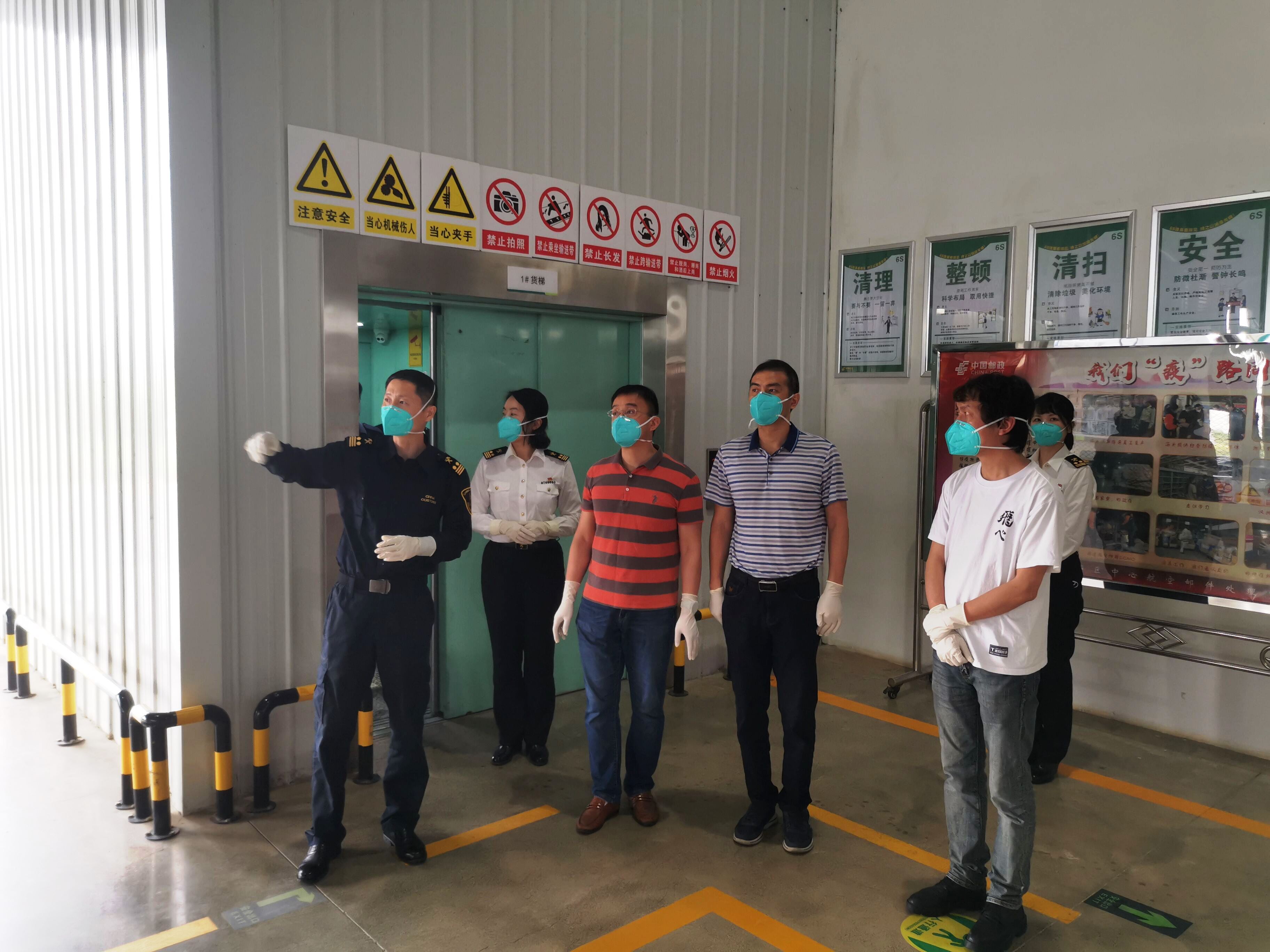 省版權(quán)保護(hù)中心赴武漢郵局海關(guān)開展工作交流