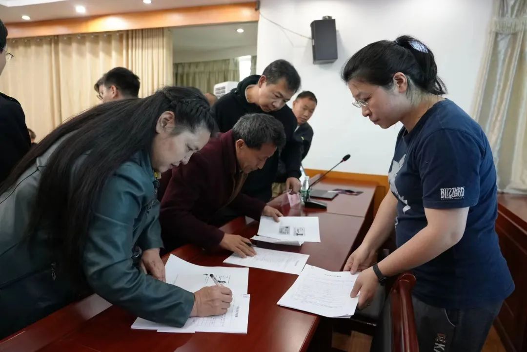 全國知識(shí)產(chǎn)權(quán)宣傳周版權(quán)主題宣傳活動(dòng)走進(jìn)咸寧