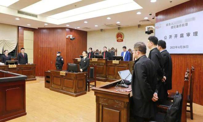 仿冒“玲娜貝兒”毛絨玩偶2.5萬(wàn)余件，兩名被告人獲刑 