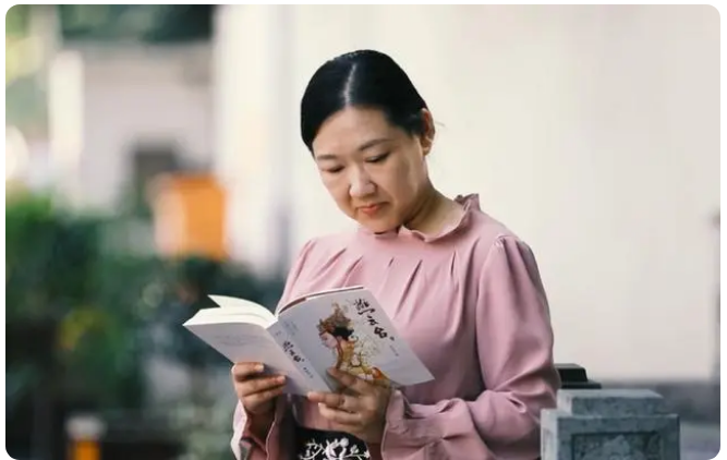 成為第一代享受版權(quán)付費(fèi)的網(wǎng)絡(luò)作家