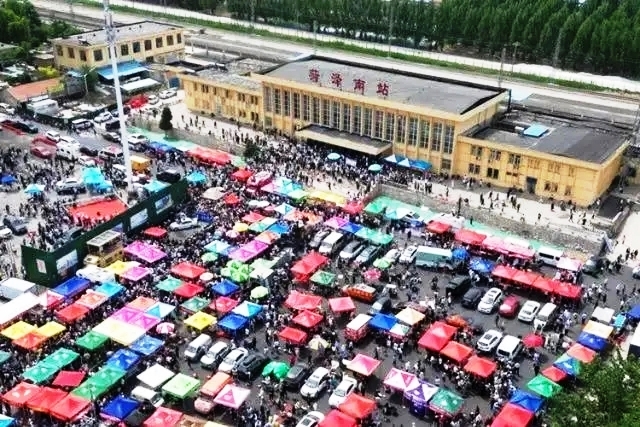 郭有才爆火暗藏隱憂:翻唱惹爭議 揭秘引口水