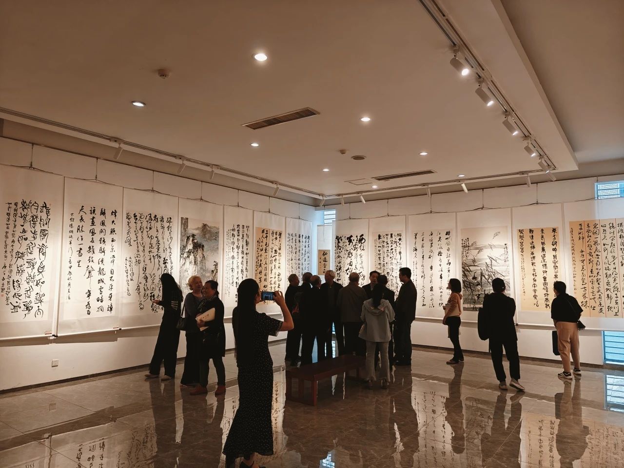 中南民大美術館“不朽的豐碑”書畫展部分作品