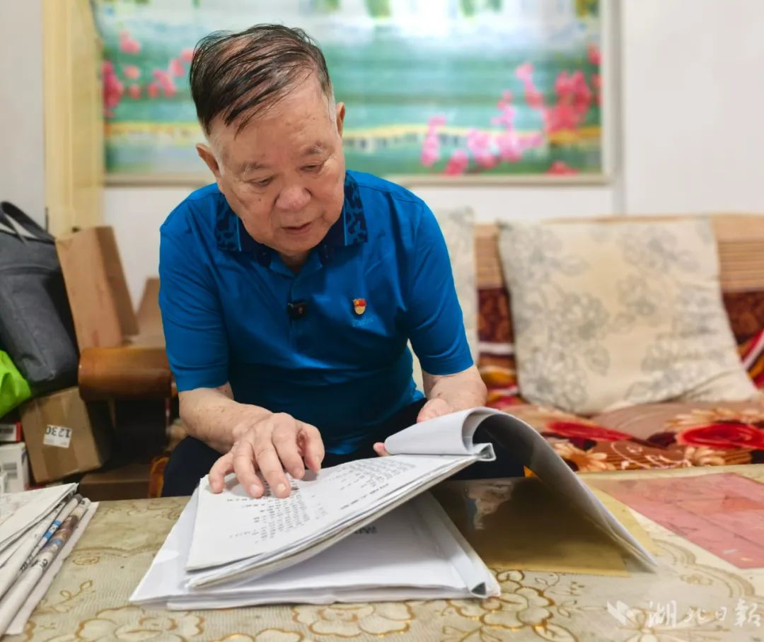 總書記點贊！湖北人吳傳發(fā)，現(xiàn)場表演