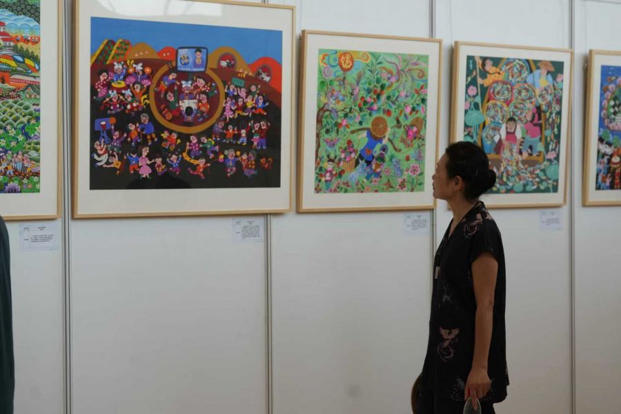 全國(guó)農(nóng)民畫(huà)創(chuàng)作交流邀請(qǐng)展在湖北黃岡市舉行