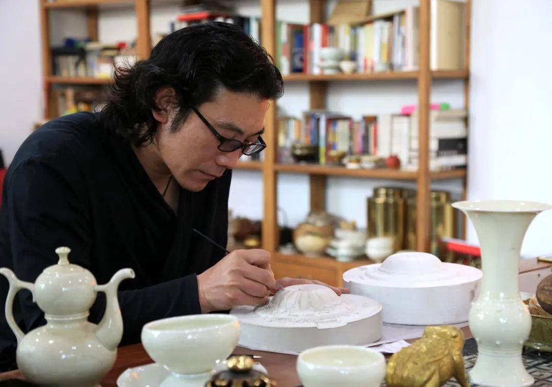 “雕刻法庭”鍛造司法韌度守護(hù)非遺創(chuàng)作版權(quán)