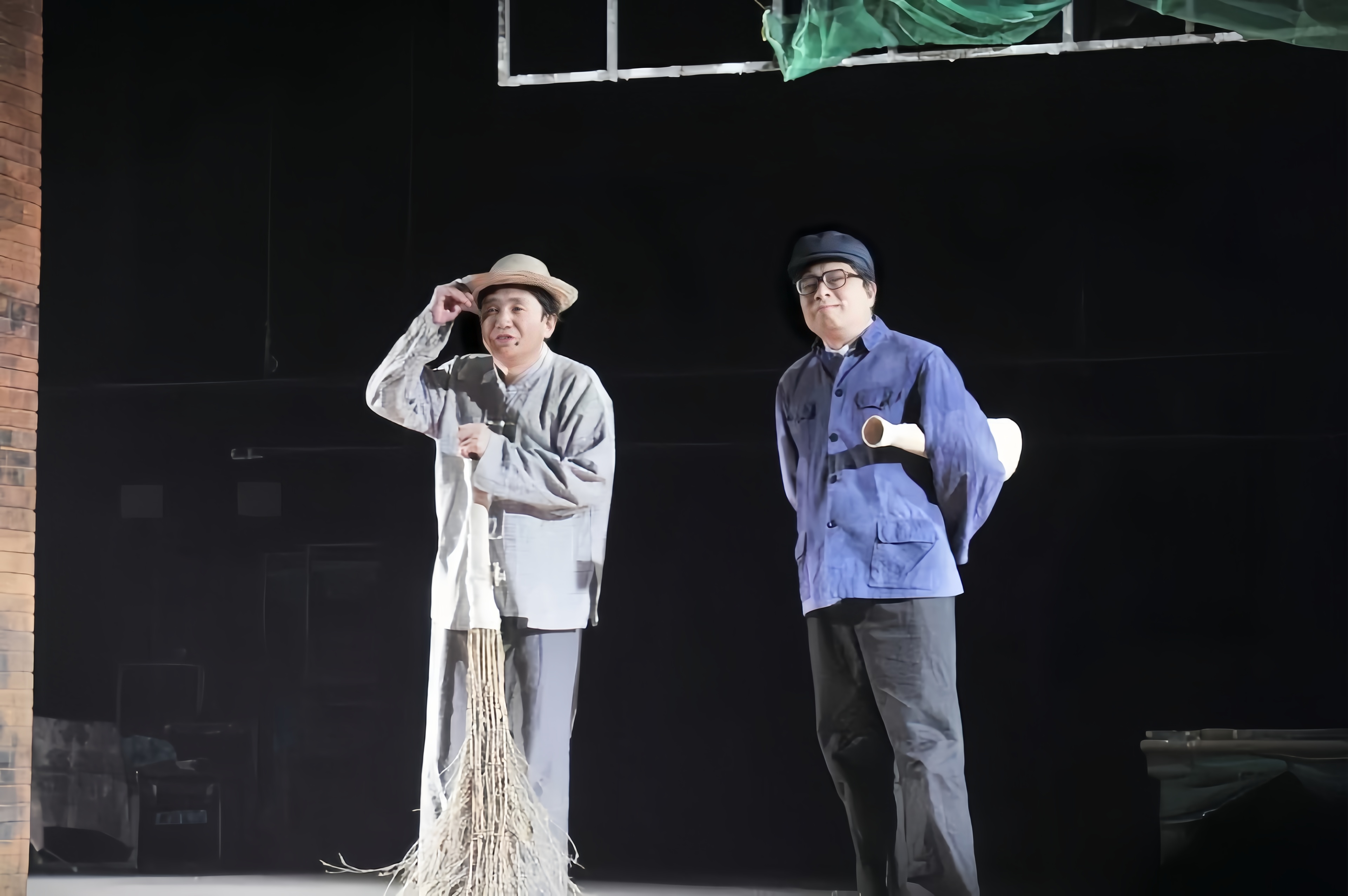 武漢說唱團“四代同堂”“精釀”獨屬江城的漢派幽默