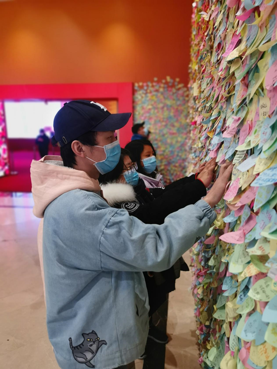 省版權(quán)保護(hù)中心參觀武漢抗疫專題展