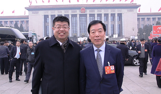 全國政協(xié)委員陳崎嶸:治理網(wǎng)絡(luò)盜版應(yīng)釜底抽薪