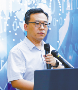 短視頻：以發(fā)展眼光促維權(quán) 以共治思維促合作