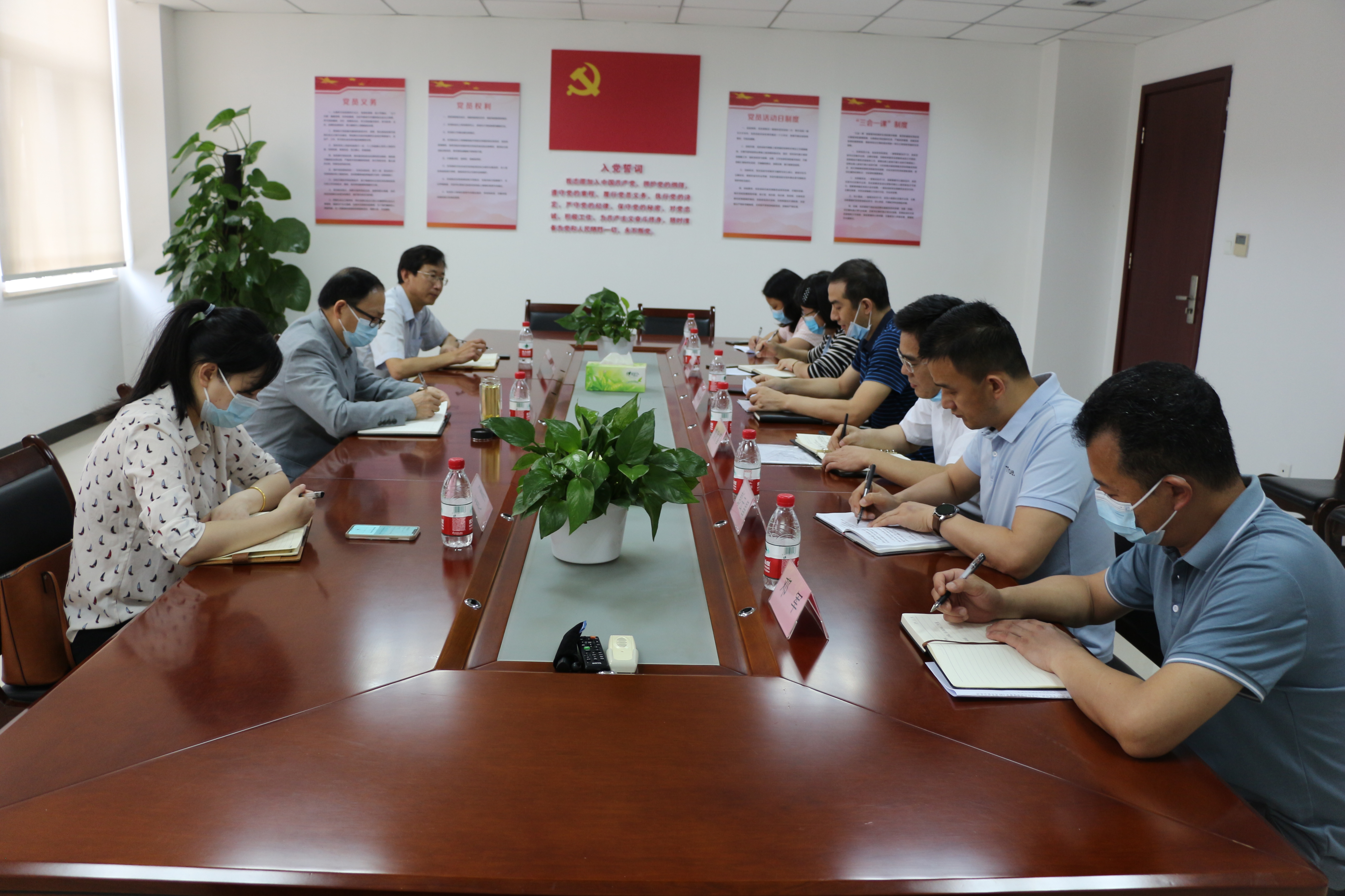 省委宣傳部副部長陳樹林一行到中心調(diào)研