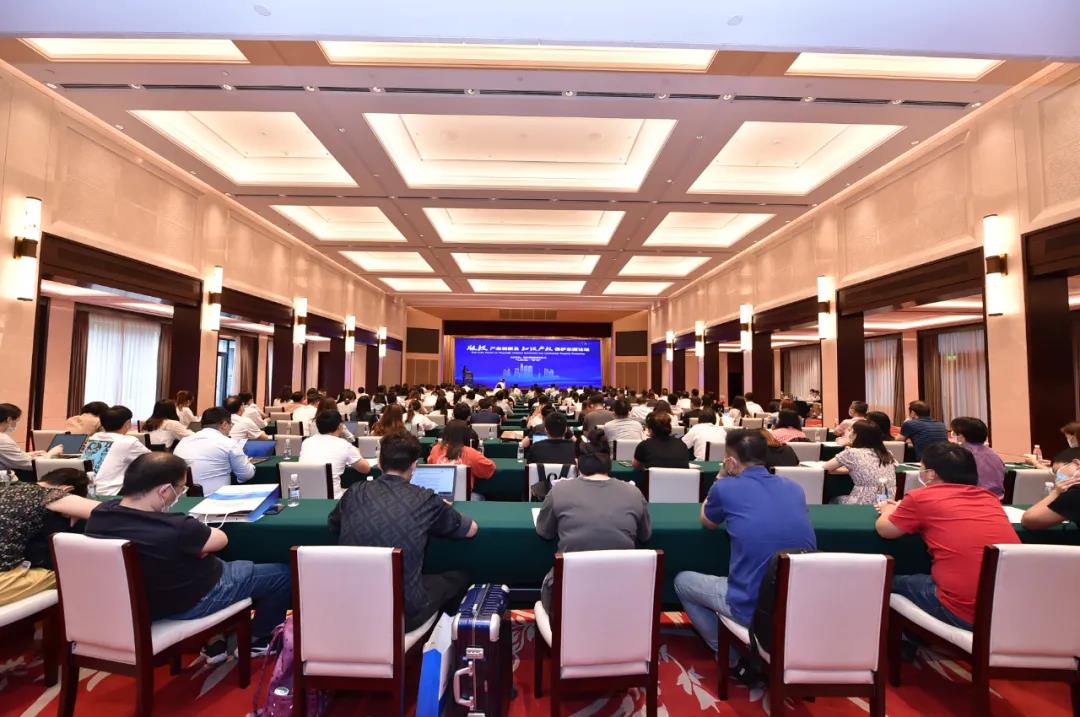 版權(quán)產(chǎn)業(yè)創(chuàng)新及知識(shí)產(chǎn)權(quán)保護(hù)東湖論壇成功召開(kāi)